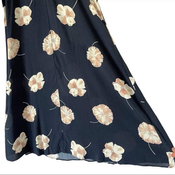 Frances Hart Bias Cut Maternity Dress - Picture 9 of 12